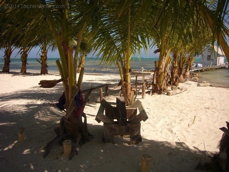 Relaxing in Belize 2007 - StephenVenters.com
