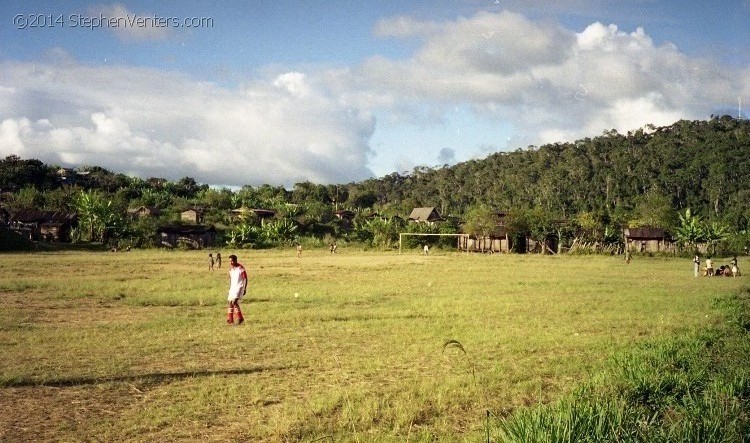 Around the World Trip 2001 - StephenVenters.com