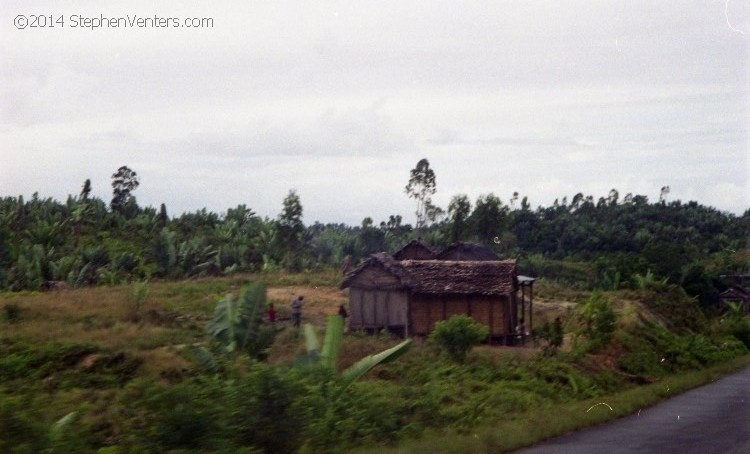 Around the World Trip 2001 - StephenVenters.com