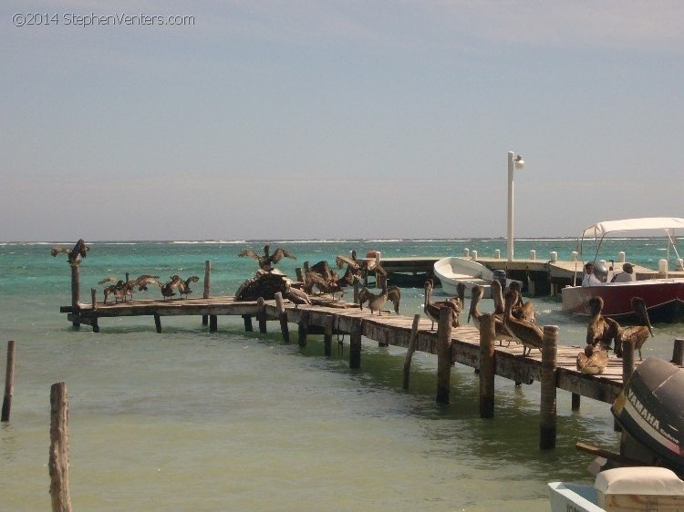 Relaxing in Belize 2007 - StephenVenters.com