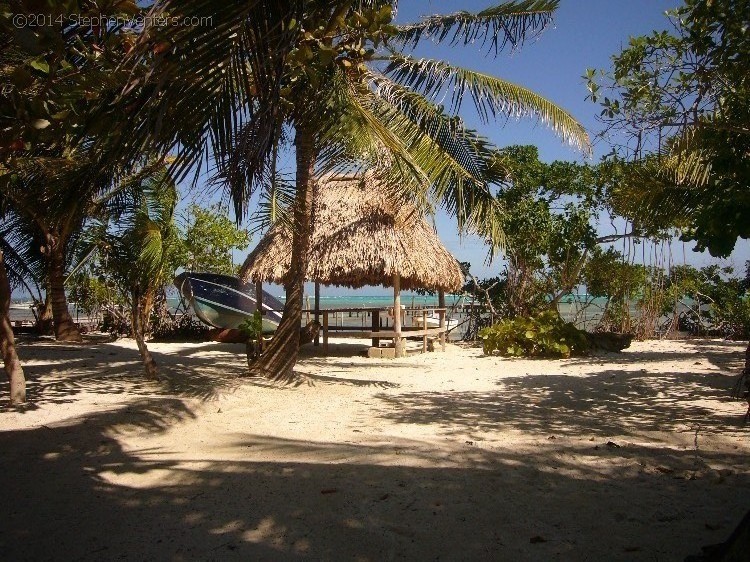 Relaxing in Belize 2007 - StephenVenters.com