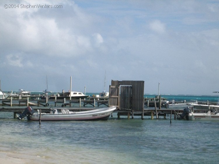 Relaxing in Belize 2007 - StephenVenters.com