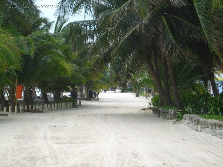 Relaxing in Belize 2007 - StephenVenters.com