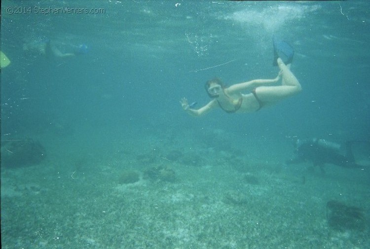 Relaxing in Belize 2007 - StephenVenters.com