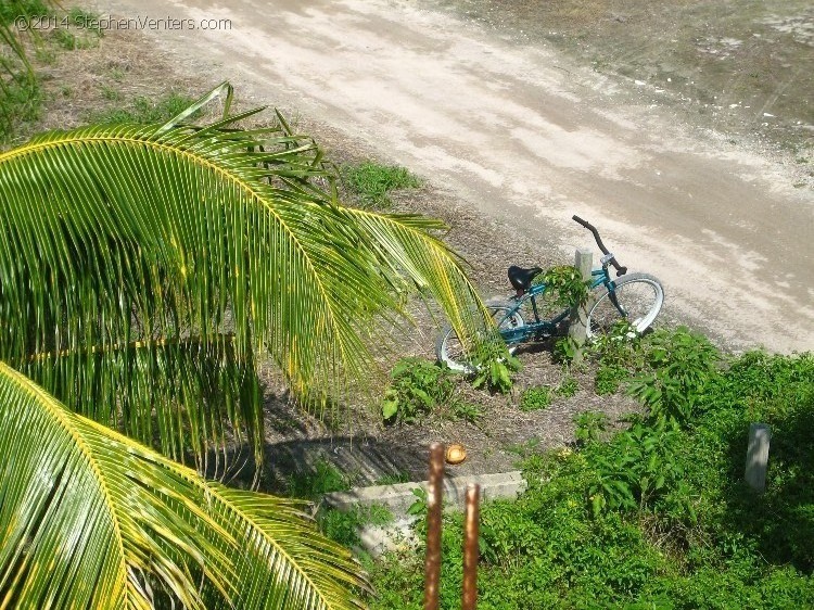 Relaxing in Belize 2007 - StephenVenters.com