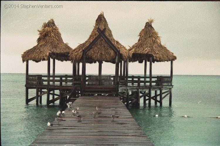 Relaxing in Belize 2007 - StephenVenters.com