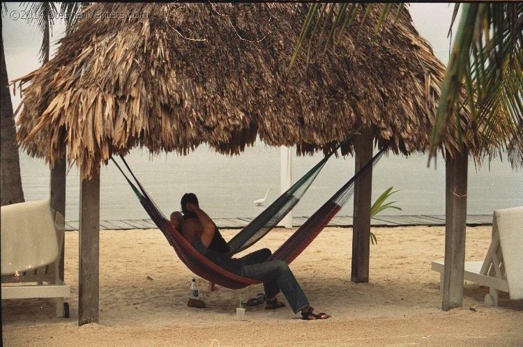 Relaxing in Belize 2007 - StephenVenters.com