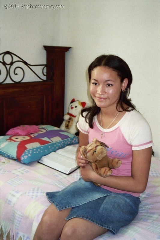 Shoes for Orphaned Soles in Guatemala (2007) - StephenVenters.com