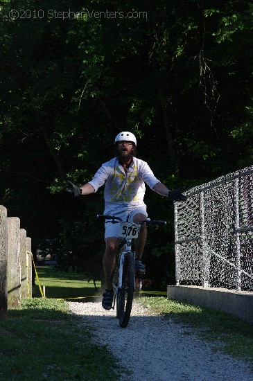 Alpine Shop / Lone Wolf Dirt Crit - Race 1 2010 - StephenVenters.com