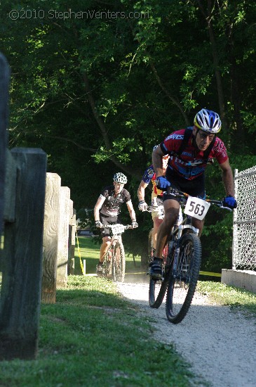 Alpine Shop / Lone Wolf Dirt Crit - Race 1 2010 - StephenVenters.com