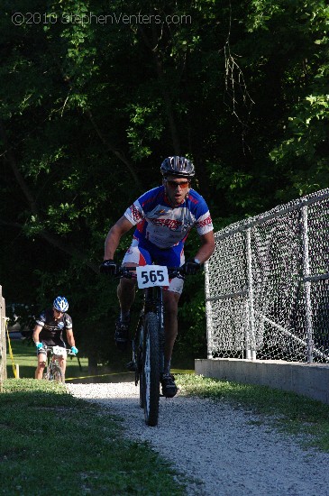 Alpine Shop / Lone Wolf Dirt Crit - Race 1 2010 - StephenVenters.com