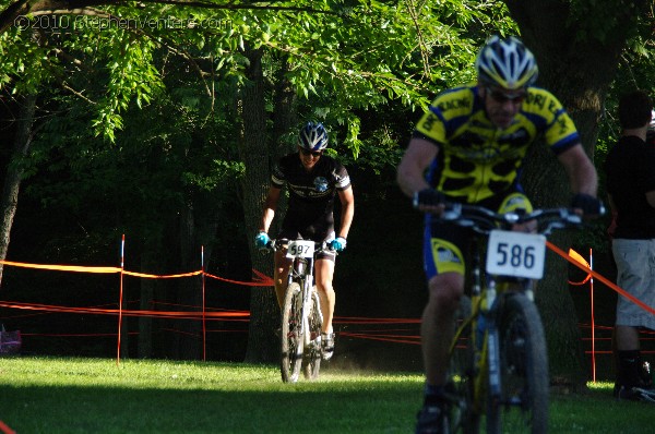 Alpine Shop / Lone Wolf Dirt Crit - Race 1 2010 - StephenVenters.com