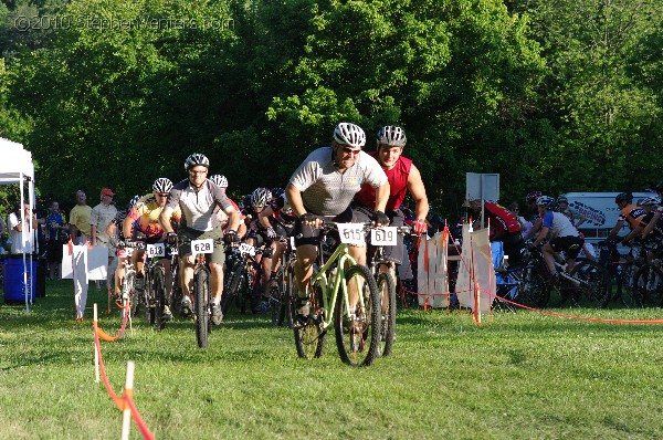 Alpine Shop / Lone Wolf Dirt Crit - Race 1 2010 - StephenVenters.com