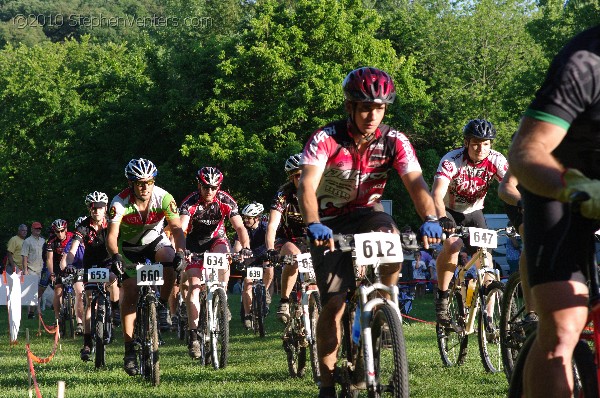 Alpine Shop / Lone Wolf Dirt Crit - Race 1 2010 - StephenVenters.com