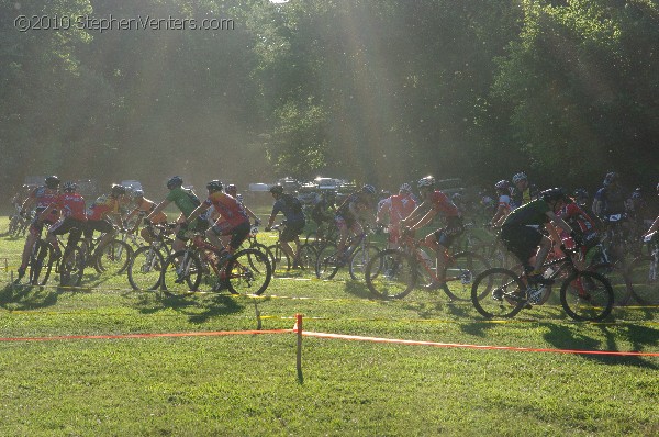 Alpine Shop / Lone Wolf Dirt Crit - Race 1 2010 - StephenVenters.com