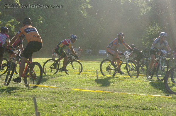 Alpine Shop / Lone Wolf Dirt Crit - Race 1 2010 - StephenVenters.com