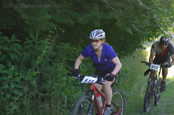 Alpine Shop / Lone Wolf Dirt Crit - Race 1 2010 - StephenVenters.com