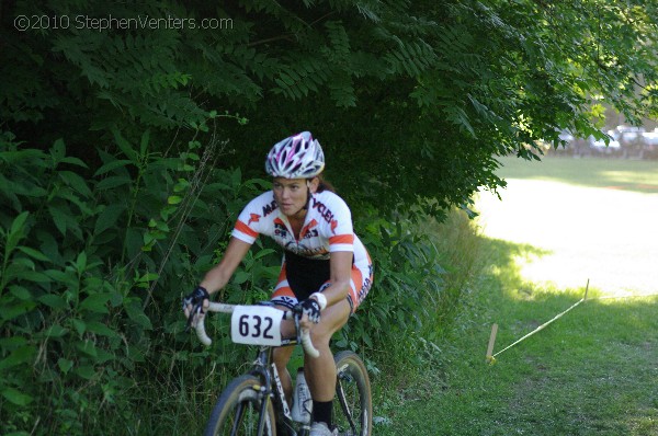 Alpine Shop / Lone Wolf Dirt Crit - Race 1 2010 - StephenVenters.com