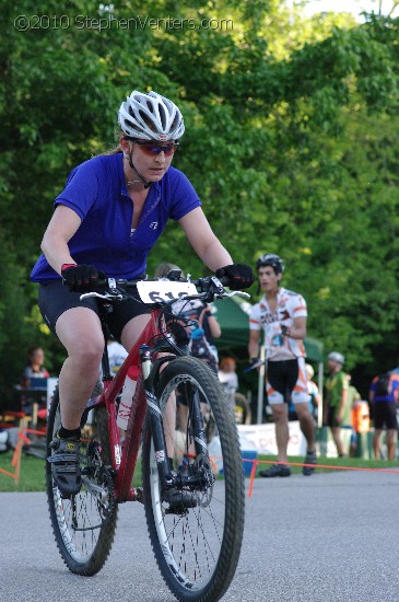 Alpine Shop / Lone Wolf Dirt Crit - Race 1 2010 - StephenVenters.com