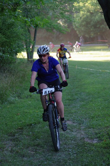 Alpine Shop / Lone Wolf Dirt Crit - Race 1 2010 - StephenVenters.com