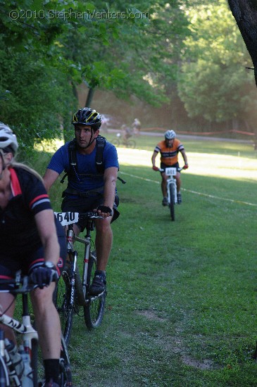 Alpine Shop / Lone Wolf Dirt Crit - Race 1 2010 - StephenVenters.com