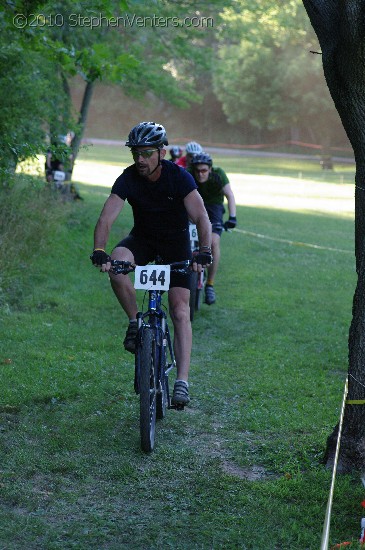 Alpine Shop / Lone Wolf Dirt Crit - Race 1 2010 - StephenVenters.com