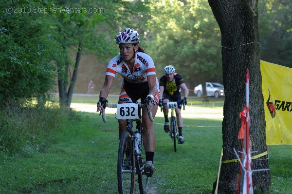 Alpine Shop / Lone Wolf Dirt Crit - Race 1 2010 - StephenVenters.com