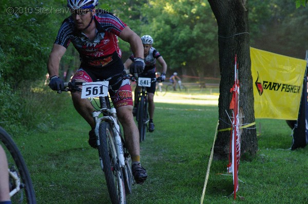 Alpine Shop / Lone Wolf Dirt Crit - Race 1 2010 - StephenVenters.com