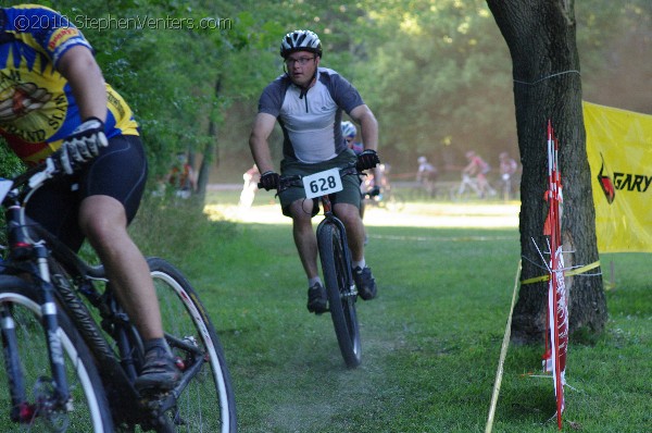 Alpine Shop / Lone Wolf Dirt Crit - Race 1 2010 - StephenVenters.com