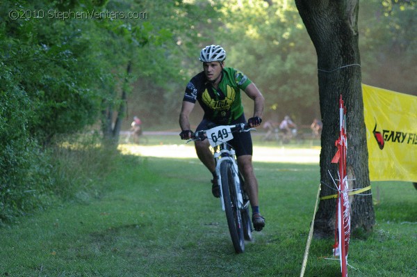 Alpine Shop / Lone Wolf Dirt Crit - Race 1 2010 - StephenVenters.com