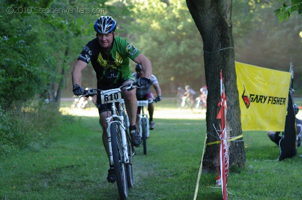 Alpine Shop / Lone Wolf Dirt Crit - Race 1 2010 - StephenVenters.com