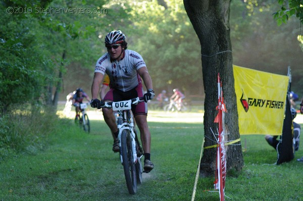 Alpine Shop / Lone Wolf Dirt Crit - Race 1 2010 - StephenVenters.com