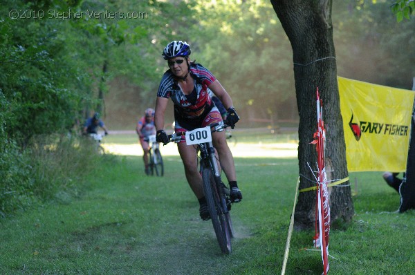 Alpine Shop / Lone Wolf Dirt Crit - Race 1 2010 - StephenVenters.com