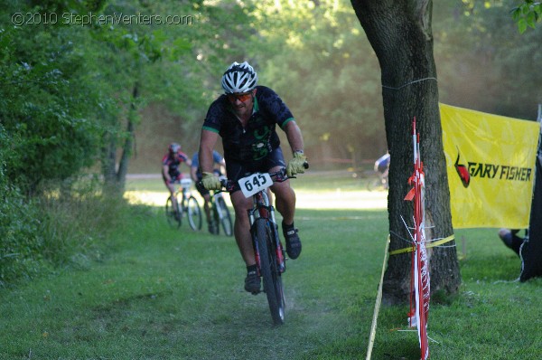 Alpine Shop / Lone Wolf Dirt Crit - Race 1 2010 - StephenVenters.com