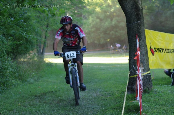 Alpine Shop / Lone Wolf Dirt Crit - Race 1 2010 - StephenVenters.com