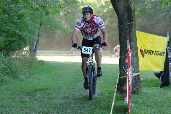 Alpine Shop / Lone Wolf Dirt Crit - Race 1 2010 - StephenVenters.com