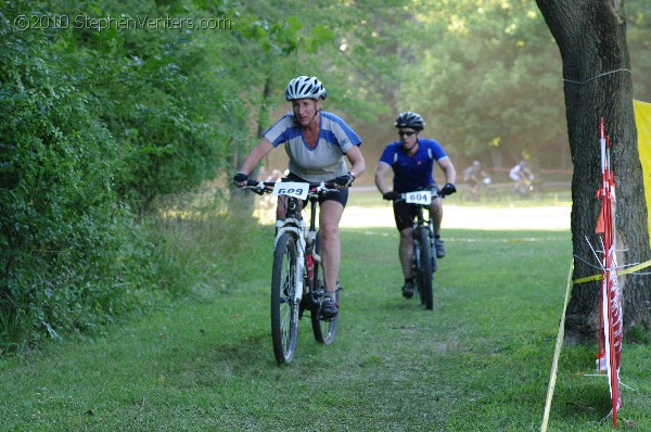 Alpine Shop / Lone Wolf Dirt Crit - Race 1 2010 - StephenVenters.com