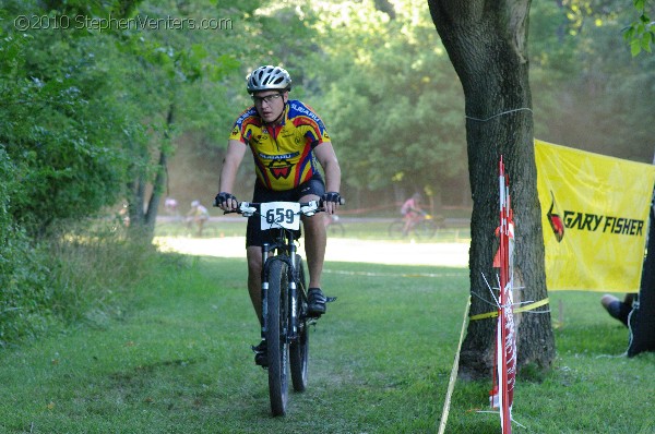 Alpine Shop / Lone Wolf Dirt Crit - Race 1 2010 - StephenVenters.com