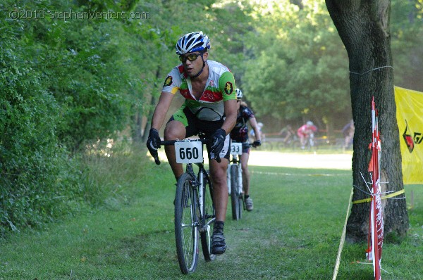 Alpine Shop / Lone Wolf Dirt Crit - Race 1 2010 - StephenVenters.com