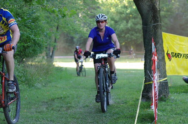 Alpine Shop / Lone Wolf Dirt Crit - Race 1 2010 - StephenVenters.com