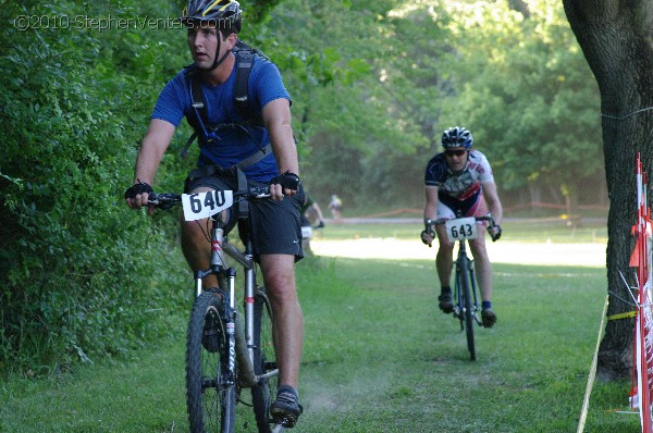 Alpine Shop / Lone Wolf Dirt Crit - Race 1 2010 - StephenVenters.com