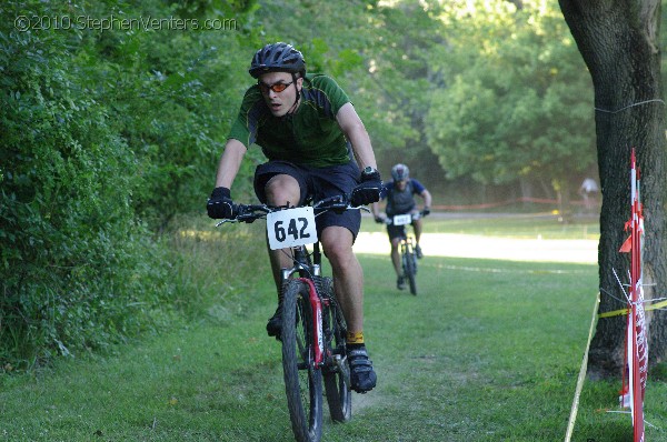 Alpine Shop / Lone Wolf Dirt Crit - Race 1 2010 - StephenVenters.com