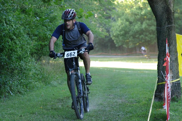 Alpine Shop / Lone Wolf Dirt Crit - Race 1 2010 - StephenVenters.com