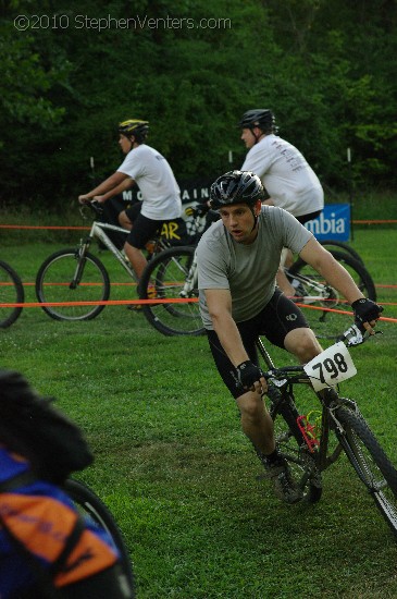 Alpine Shop / Lone Wolf Dirt Crit - Race 3 2010 - StephenVenters.com