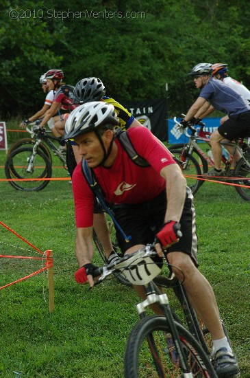 Alpine Shop / Lone Wolf Dirt Crit - Race 3 2010 - StephenVenters.com