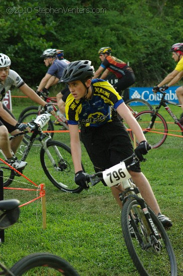 Alpine Shop / Lone Wolf Dirt Crit - Race 3 2010 - StephenVenters.com