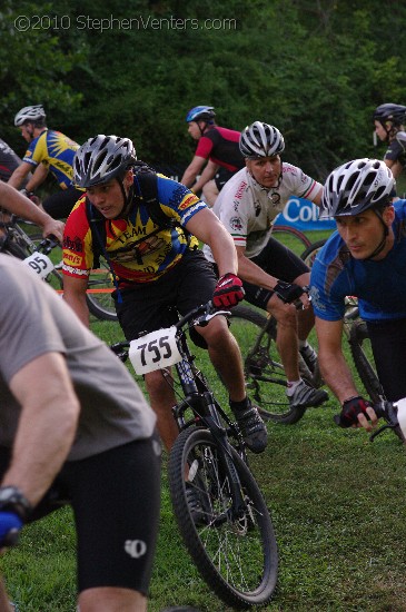 Alpine Shop / Lone Wolf Dirt Crit - Race 3 2010 - StephenVenters.com