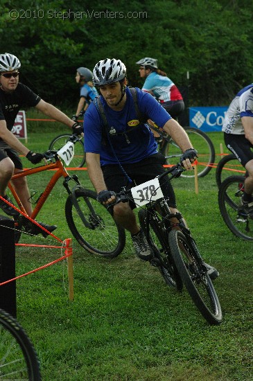 Alpine Shop / Lone Wolf Dirt Crit - Race 3 2010 - StephenVenters.com