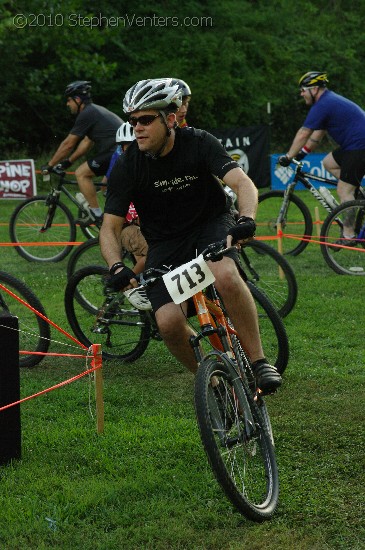 Alpine Shop / Lone Wolf Dirt Crit - Race 3 2010 - StephenVenters.com