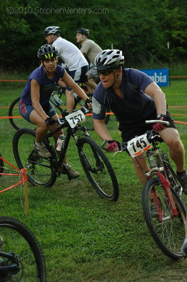 Alpine Shop / Lone Wolf Dirt Crit - Race 3 2010 - StephenVenters.com